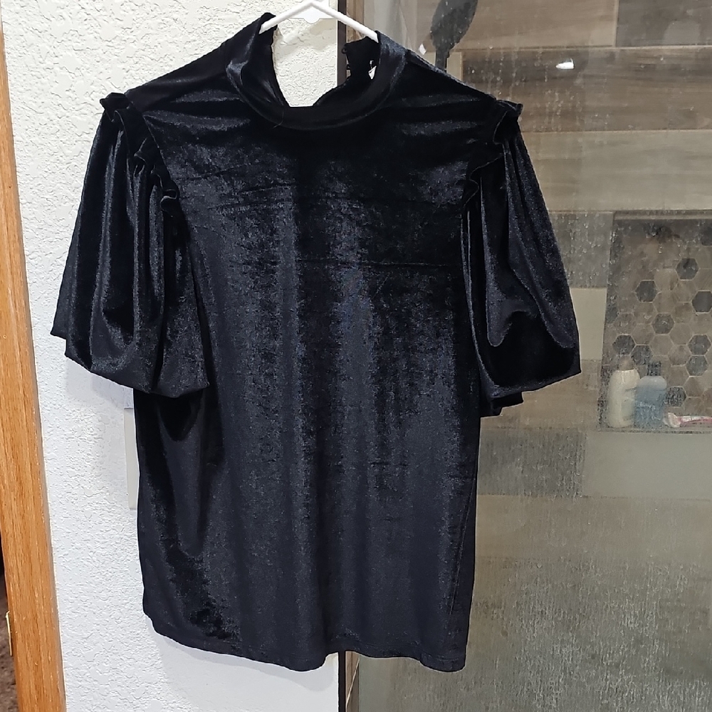 Elegant Black Velvet Women's Top